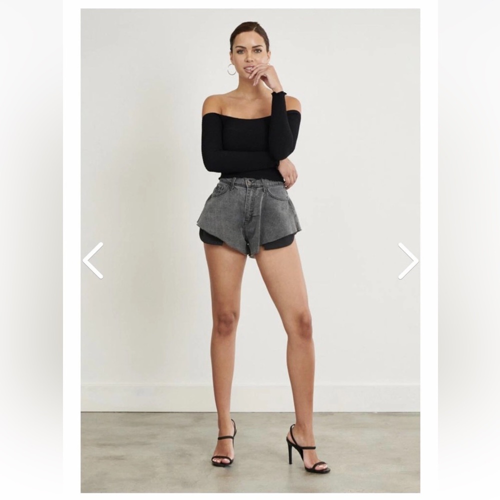 🔥 VIBRANT High Rise Gray Stone / Charcoal Denim Shorts – Size L 🔥